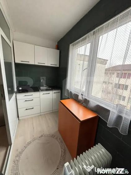 Garsonieră, mobilată în ISR