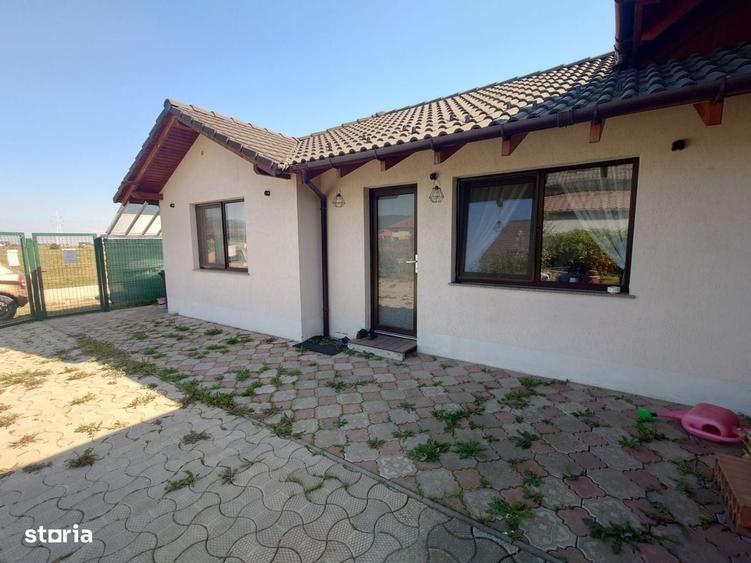 Casă cu 4 camere în Vulcan
