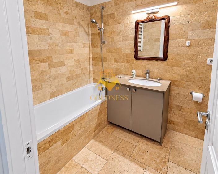 Apartament cu 2 camere semidecomandat, mobilat în Sopor
