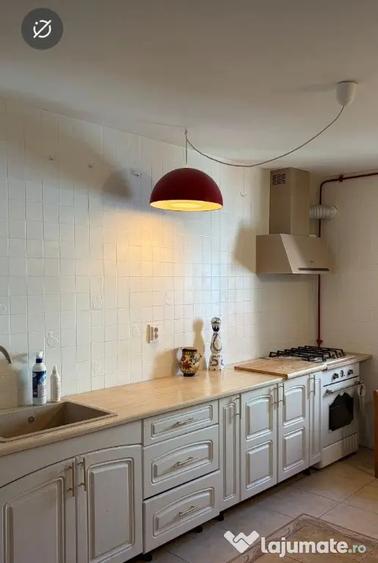 Apartament cu 3 camere decomandat în Obcini