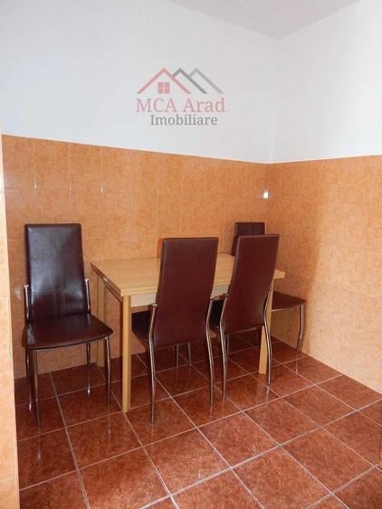 Apartament cu 2 camere decomandat în Central