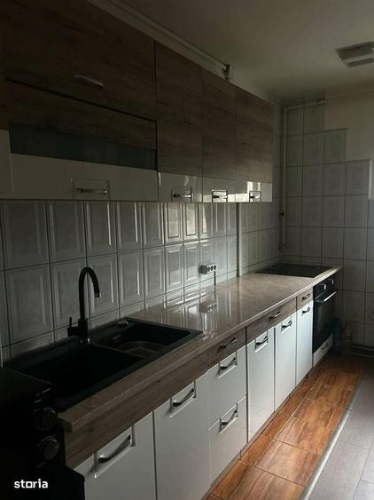 Apartament cu 4 camere în Republicii