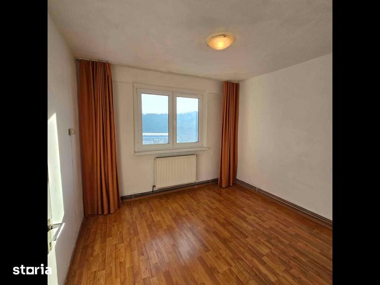 Apartament cu 2 camere decomandat în Decebal
