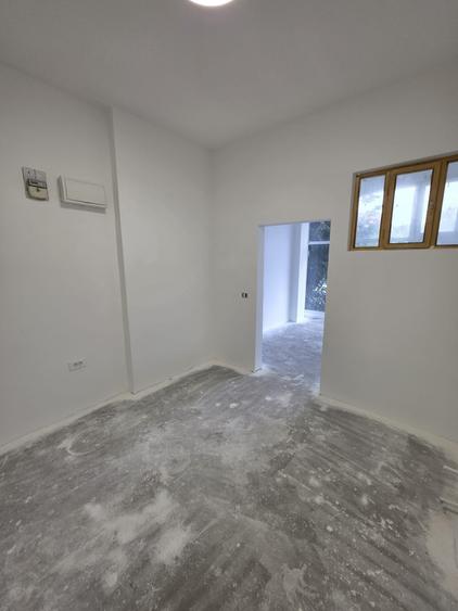 Spațiu comercial, de 56 mp, în Rogerius