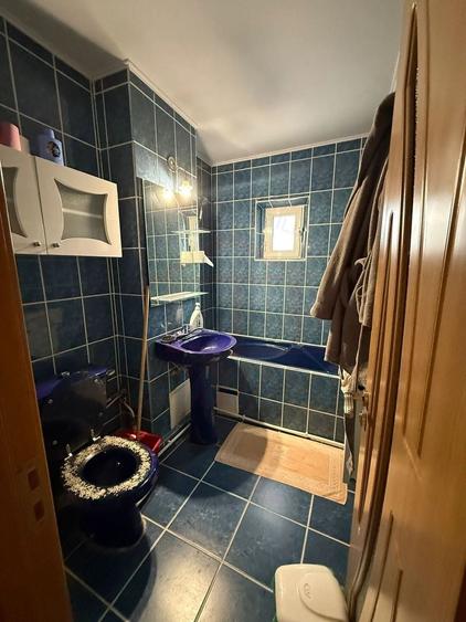 Apartament cu 2 camere decomandat, mobilat în Micro 20