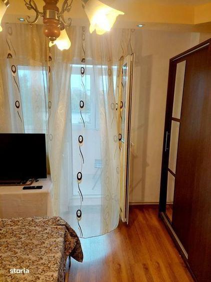 Apartament cu 2 camere semidecomandat, mobilat în Central