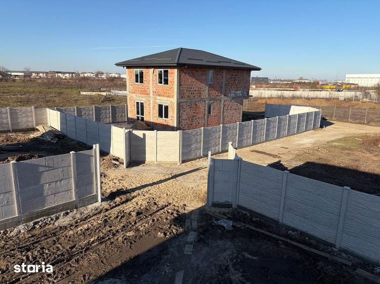 Casă cu 4 camere cu Teren 488 Mp în Dragomirești-Vale