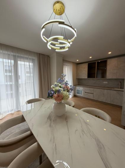 Apartament cu 4 camere, mobilat în Pipera