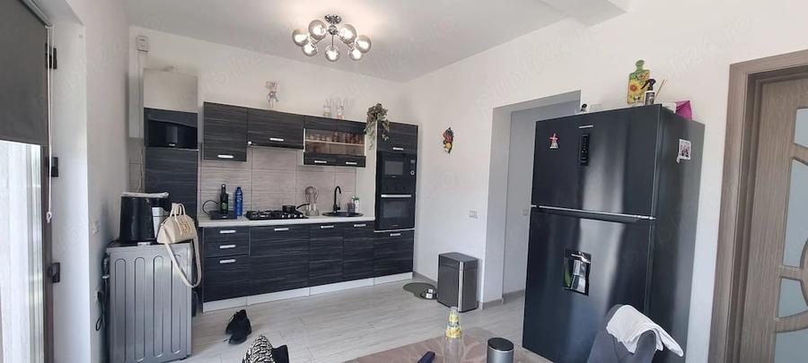 Casă cu Teren 450 Mp în Valea Mare