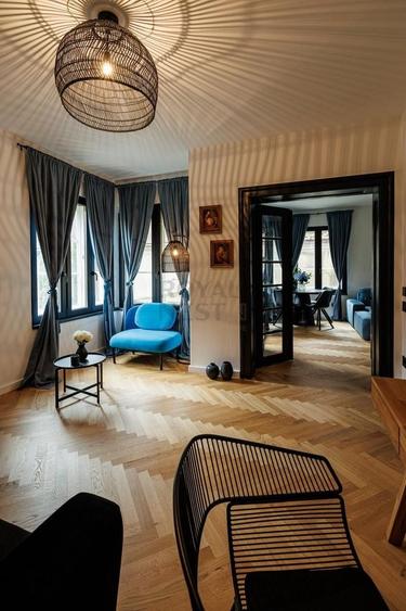 Apartament cu 3 camere decomandat în Centrul Istoric