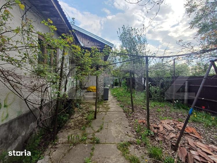 Casă cu 5 camere cu Teren 3900 Mp în Central