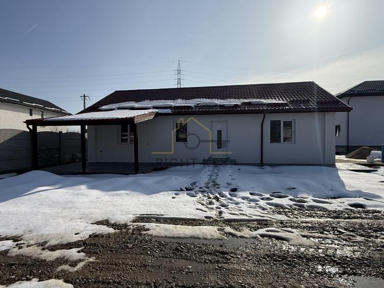 Casă individuală cu 3 camere cu Teren 358 Mp în Joița