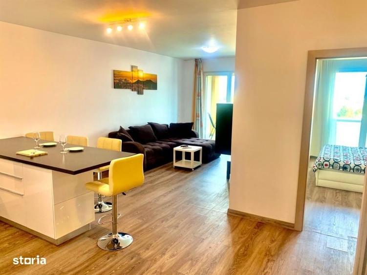 Apartament cu 3 camere semidecomandat în Ciupercenii Noi