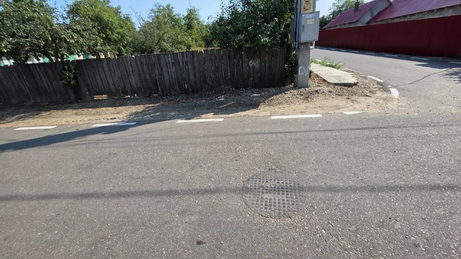 Casă individuală cu 2 camere cu Teren 1200 Mp în Perieni