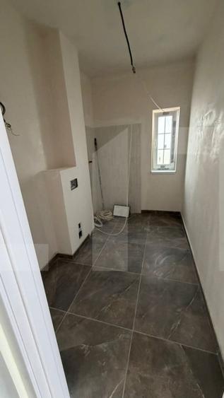 Duplex cu 3 camere cu Canalizare în Urseni