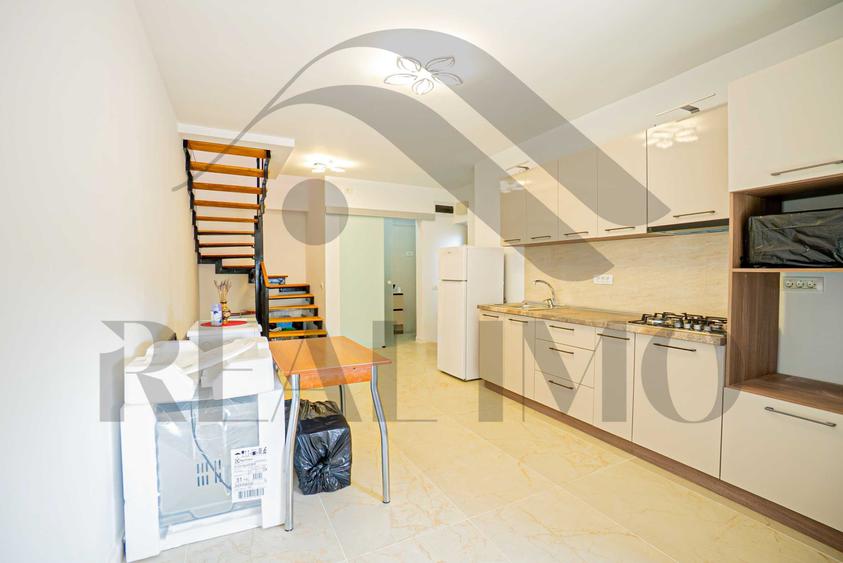 Duplex exclusivist in Piata Ovidiu | Vedere catre Portul Turistic Tomis | Complet renovat in 2025 - 7