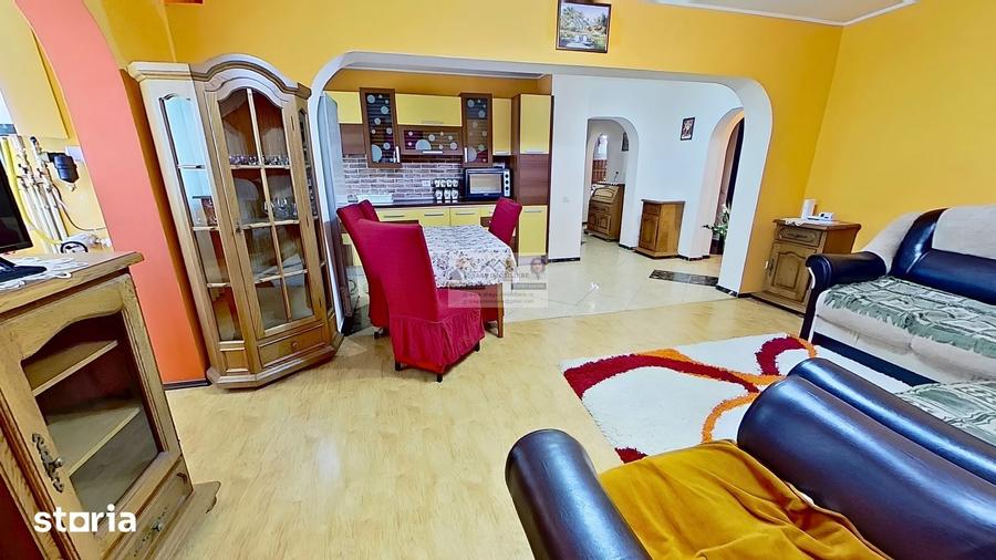 Apartament cu 3 camere în Central