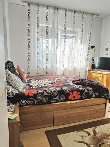 Apartament cu 2 camere decomandat în Apollo
