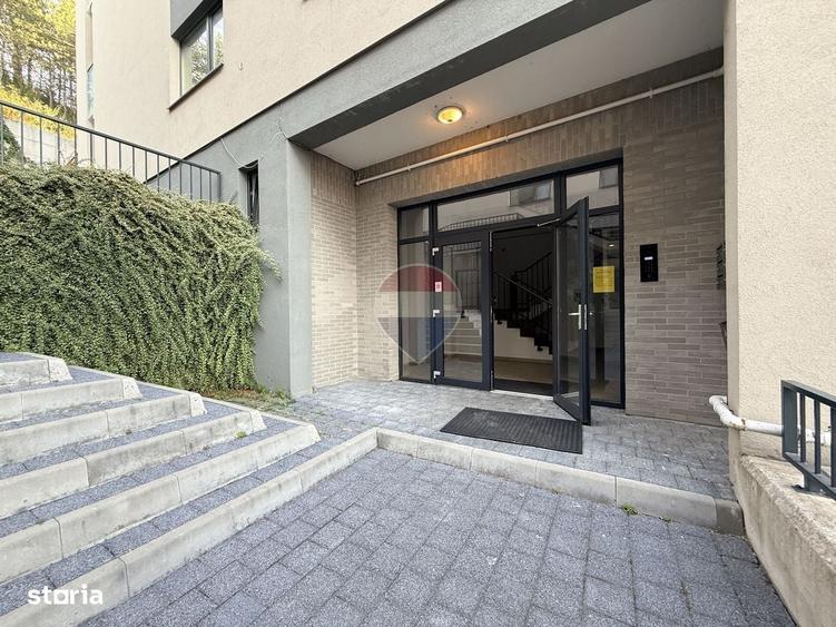 Apartament cu 2 camere de vanzare cu gradina proprie si parcare - 1