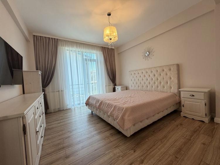 Apartament 3 camere si garaj Pacurari Rediu strada Soarelui Bizantiq - 1