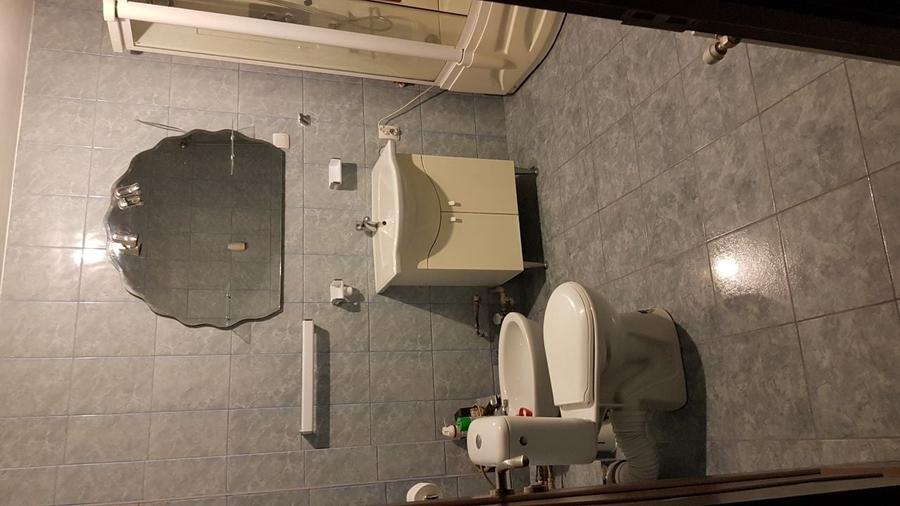 Apartament cu 4 camere semidecomandat în Frumoasa
