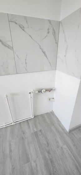 Apartament cu 3 camere decomandat în Lujerului
