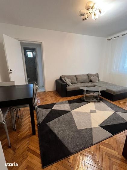 Apartament cu 3 camere semidecomandat, mobilat în Astra