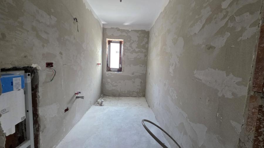 Duplex cu 5 camere cu Canalizare în Dumbrăvița