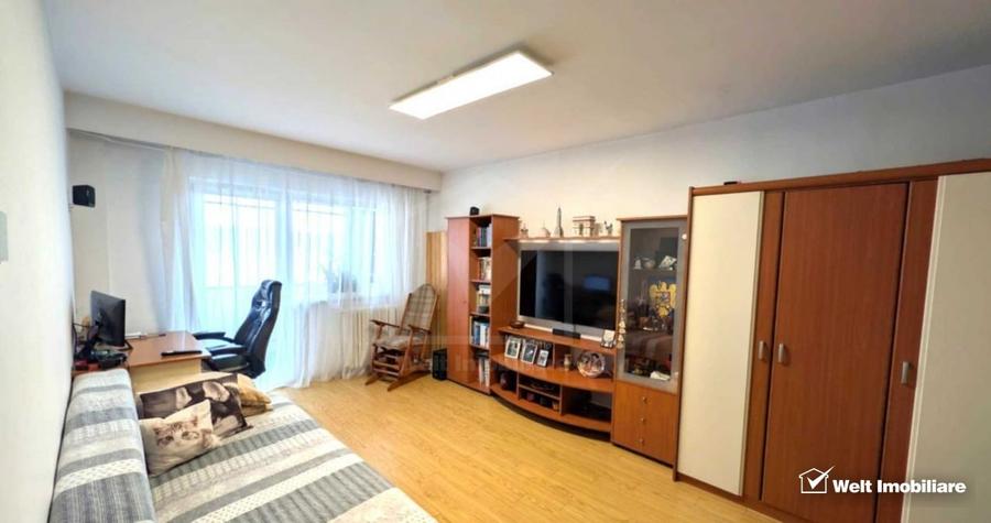 Apartament cu 4 camere decomandat, mobilat în Mărăști