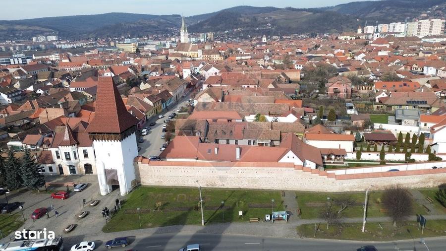 Casă cu 4 camere în Ultracentral
