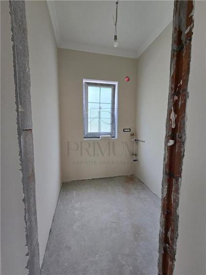 Duplex cu 4 camere cu Canalizare în Moșnița Veche
