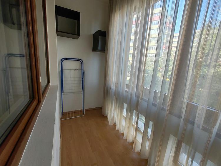 Apartament cu 2 camere decomandat în Lacul Tei