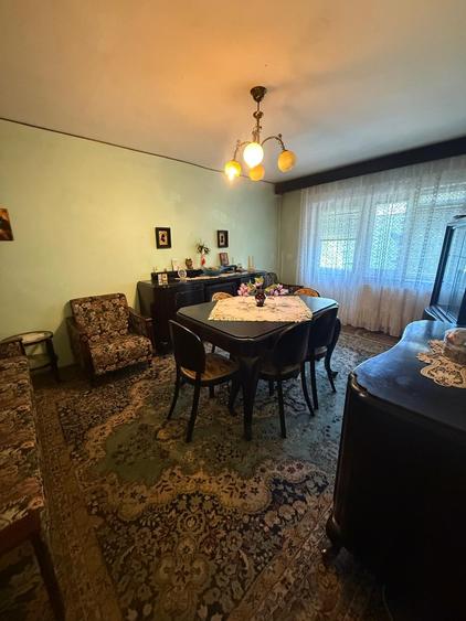 Apartament trei camere - etaj 1 - 74 mp -  Piața Unirii - 1