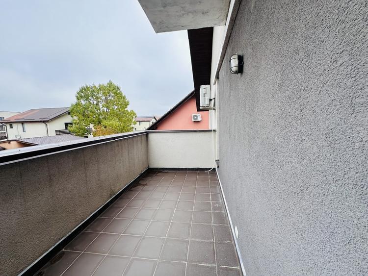 Duplex cu 5 camere cu Canalizare în Chiajna