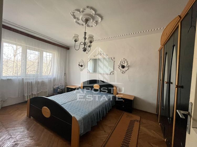 Apartament cu 3 camere decomandat, mobilat în Șagului