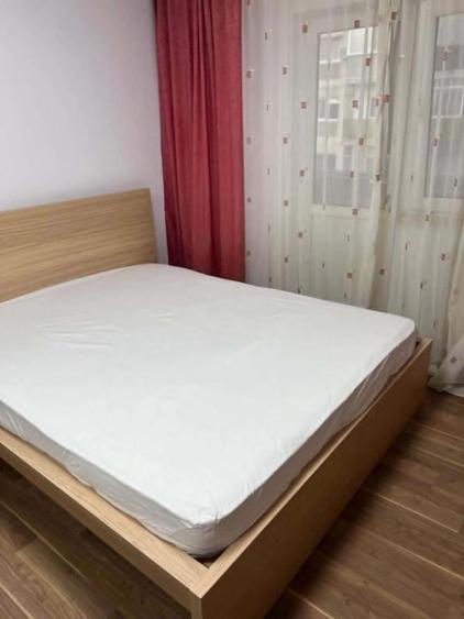 Apartament cu 3 camere în Gorjului