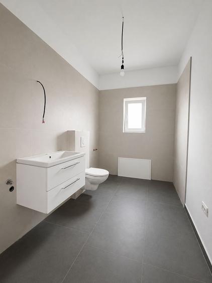 Casă individuală cu 4 camere cu Canalizare în Moșnița Nouă