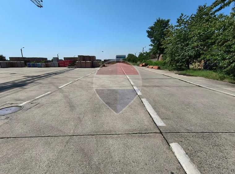 Spațiu industrial, de 1,280 mp, în Central