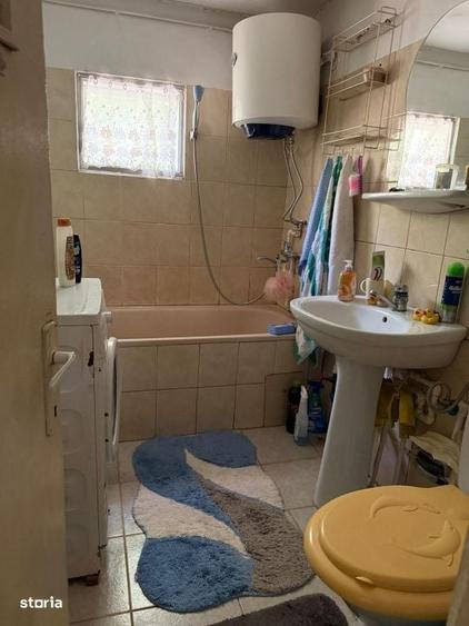 Casă cu 3 camere cu Teren 1600 Mp în Perișor