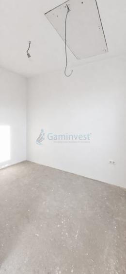 Casă individuală cu 4 camere cu Canalizare în Sântandrei