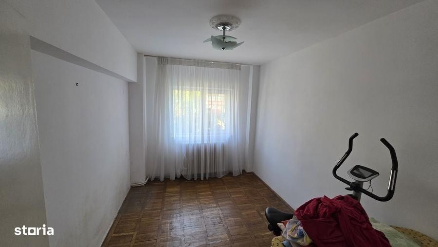 Apartament cu 3 camere în Central