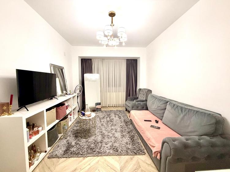 Apartament cu 2 camere decomandat în Barbu Văcărescu