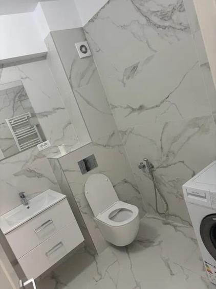 Apartament cu 2 camere semidecomandat, mobilat în Pipera