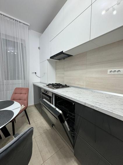 Apartament cu 2 camere decomandat, mobilat în Gorjului