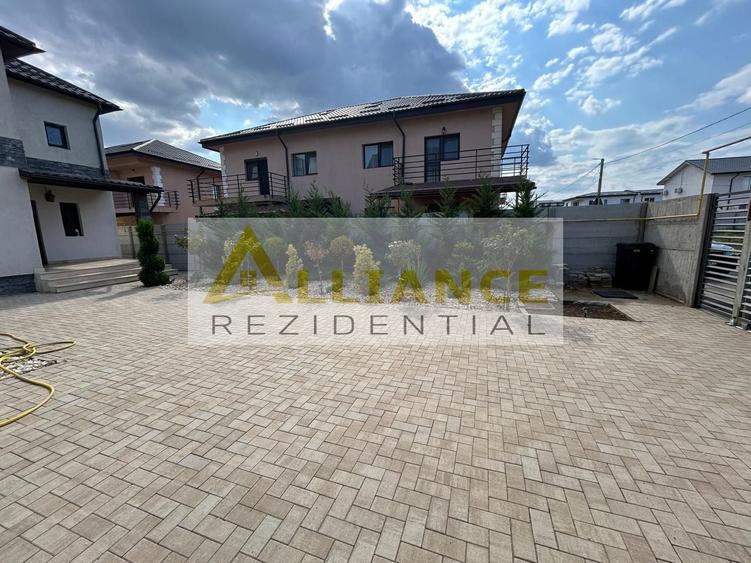 Casă individuală cu 4 camere cu Canalizare în Central