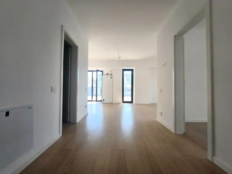 Apartament cu 2 camere decomandat în Titan