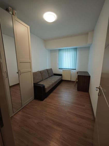 Apartament cu 3 camere decomandat în Tătărași