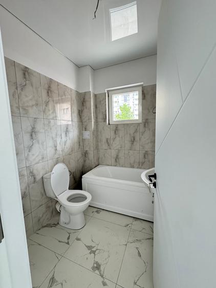 Apartament cu 2 camere decomandat în Militari