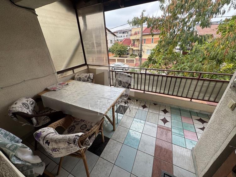 Casă individuală cu 6 camere cu Canalizare în Bucureștii Noi