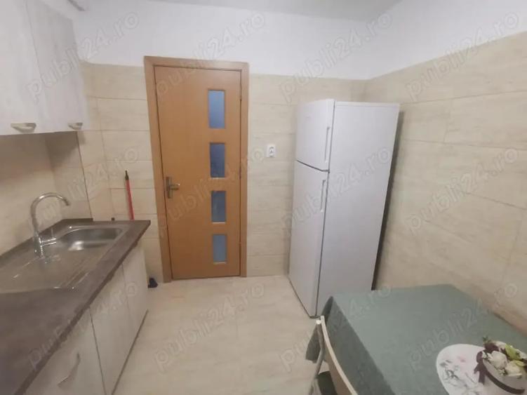 Apartament cu 2 camere decomandat în Rovine